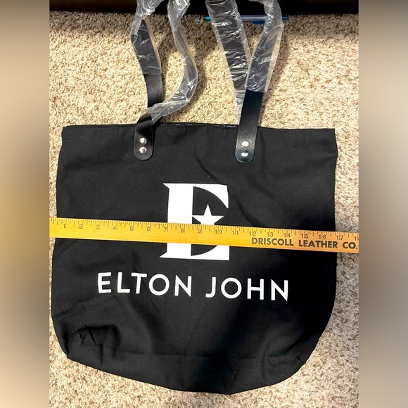 ELTON JOHN VIP FAREWELL TOUR Concert Tote bag & Memorabilia BUNDLE ALL NEW - Picture 11 of 12